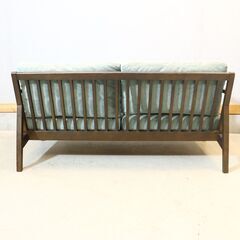 Francfranc(フランフラン)のAPEGO(アペーゴ) 2人掛けソファ。がっしりとしたフレームと明るいファブリックがラフでカジュアルな雰囲気の2シーター。西海岸スタイルや男前インテリアに♪ の画像