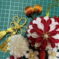 つまみ細工　ハンドメイド髪飾りの画像