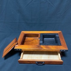 [6/14まで]火鉢灰皿 高級灰皿 けやき 中古品　アンティーク　灰皿　小物入れ付の画像