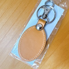 【今週処分します】トヨタ博物館限定品 TOYOTA革キーホルダー（丸型）の画像