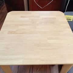 カリモク家具　Chitano　ダイニングテーブル　スクエア　天然木　ナチュラル　サイズ（約）幅90×奥90×高69　　■近隣配送無料 買取GO‼　栄和店の画像