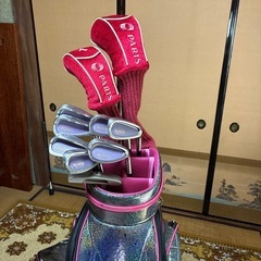 女性用ゴルフセットの画像