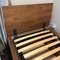 無印良品　ベッドフレームの画像