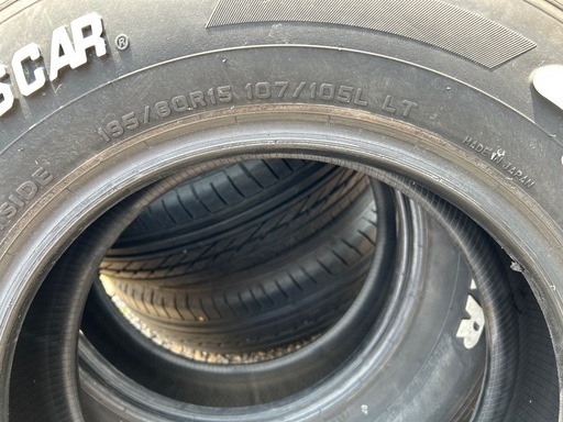 中古タイヤ195/80R15 107/105L