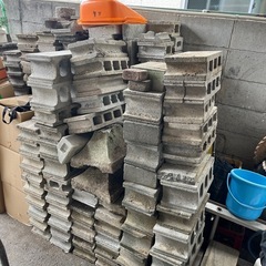 コンクリートブロック　レンガ