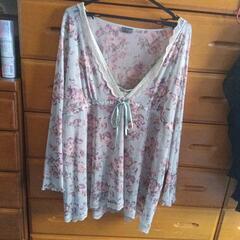 花柄メッシュ  プルオーバー  大きいサイズ
