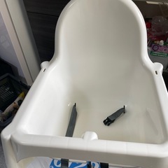 【お約束済み⠀】イケアベビーチェア  子供用椅子   テーブル付きの画像