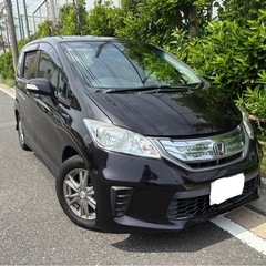 フリード　ハイブリッド！車検たっぷり！すぐ乗れます！