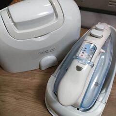 アイロン　2007年　300円で譲りします