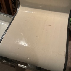 ニトリ　デザイナーチェア　ハイチェア　カウンターチェア　 高さ調整OK ホワイトの画像