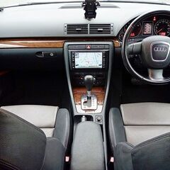 ★車検R8/5★アウディA4アバント★限定アトラクション ダイナミックプラス★本革シート★パワーシート★HDDナビ/ETC他の画像