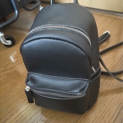 レディース　黒リュック　