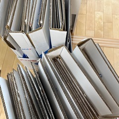 ※受取予定者決定しております。中古ダンボール（アートの箱）まとめてお譲りしますの画像