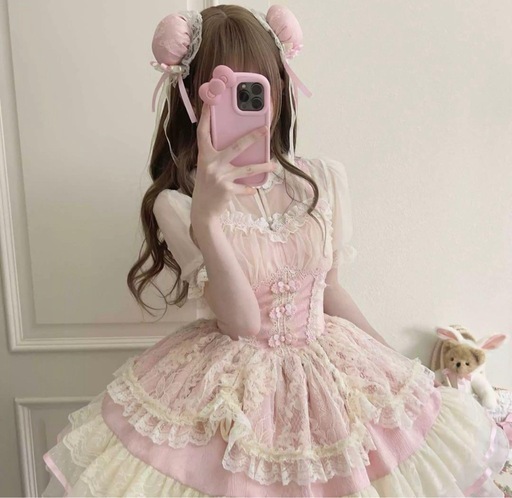 【新品】ロリータドレス ピンクとクリーム色 インナー付き