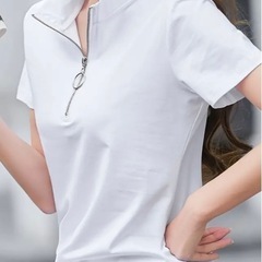 【商談中】VネックTシャツの画像