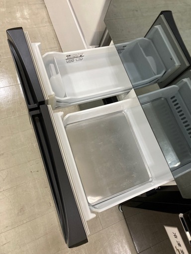 取りに来れる方限定！ＴＯＳＨＩＢＡ(トウシバ)の５ドア冷蔵庫です！