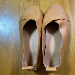 パンプス　本革で履きやすいです