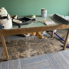 作業用テーブル
