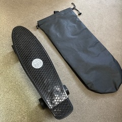 【ほぼ新品】スケートボード　スケボー　 専用バッグ付き