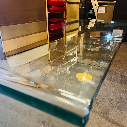 《売約済》【武蔵小山店】 BoConcept ボーコンセプト アドリア Adria ガラステーブル ガラス テーブル ローテーブル センターテーブル リビングテーブル コーヒーテーブル 北欧家具 モダン家具 デザイナーズ家具 強化ガラス モダン 北欧 インテリア おしゃれ 高級家具 シンプル デンマーク家具