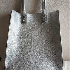 シルバー バッグ
