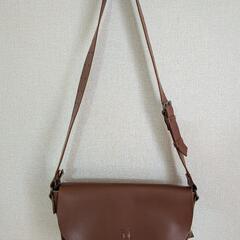 レザーショルダーバッグ