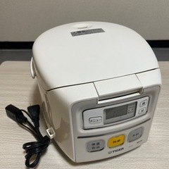 【引っ越しのため 6/4までに取りに来ていただける方限定】2019年製炊飯器の画像