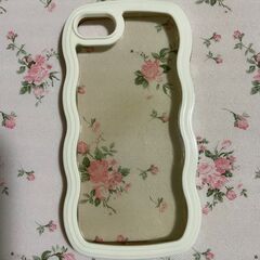 値下げ　美品 iphone7 シルバー 128GB SIMフリーの画像