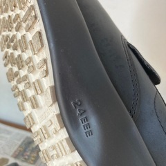 ミドリ安全　耐油性　スリッポン　24EEEの画像