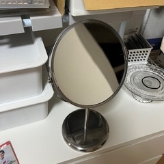 IKEA 鏡の画像