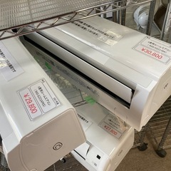 値下げしました❗️エアコン 出店しました！6畳用～10畳用 室内機・室外機のセット！取付工事もお請けします！ルームエアコン 冷房機器 − 徳島県