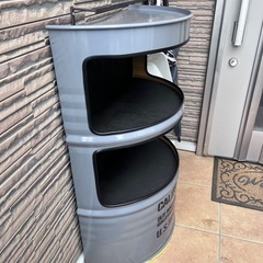 ドラム缶ハーフシェルフの画像