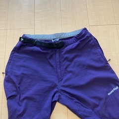モンベルナイロンパンツの画像