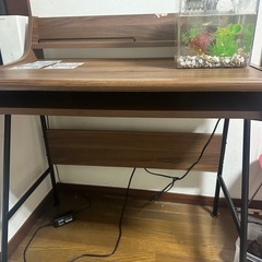 テーブル