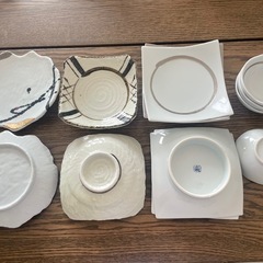有田陶器市で買った皿（未使用）10枚セットの画像