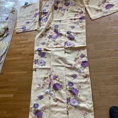 着物　だと思います。