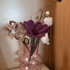花瓶　ビーズフラワー　ニットフラワー　　　の画像