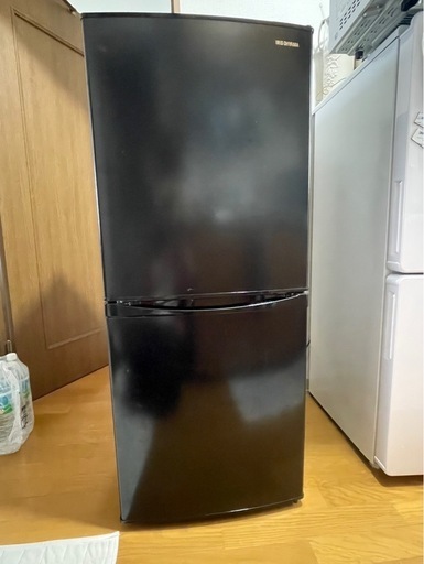 アイリスオーヤマ ノンフロン冷凍冷蔵庫 【中古】IRISOHYAMA　IRSD-14A-B 2023年製 142L 2ドア 右開き