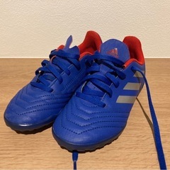 adidasサッカーシューズ　19センチ