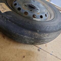 145/80 R13！ノーマルタイヤ2本セット！ 1本ブリジストン 、もう1本グッドイヤーの画像