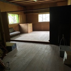 旧玉川中学校隣　貸倉庫　土地約100坪