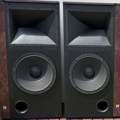 JBLスピーカーシステムの画像