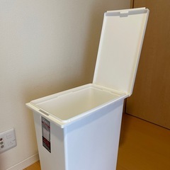 ゴミ箱45Lの画像