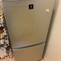 SHARP プラズマクラスター　冷蔵庫
