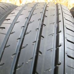 A4719 225/60R18 4本SET 18インチ ヨコハマ アドバン V03 ２４年製 バリ溝 イボ付き 現行アルファード等にの画像