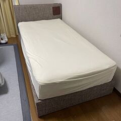 シングルベッド