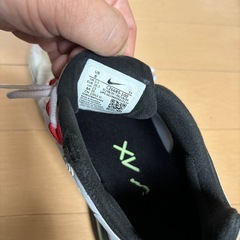 NIKE AIR MAX 270 REACT の画像