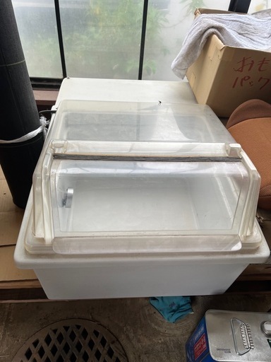 冷凍ショーケース