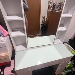 ニトリ　白ドレッサー