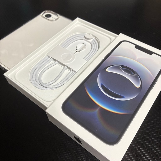 iPhone 16e 128GB Black 新古品！